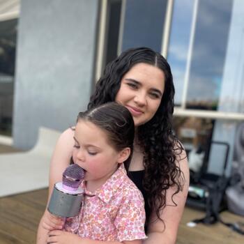 Babysitter in Sydney: Kiara