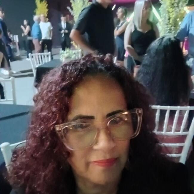 Babysitter in Joinville: Katia