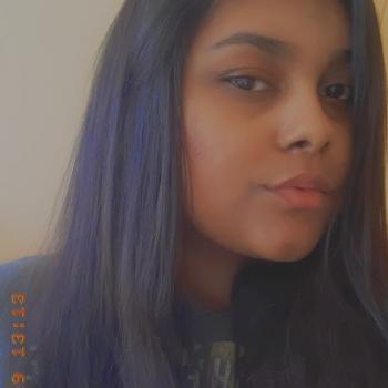 Babysitter Portimão: Emily