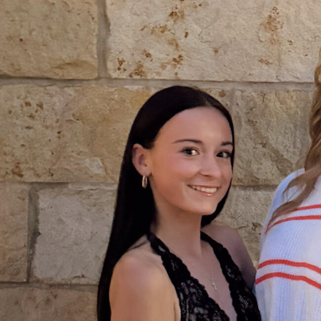 Babysitter in Farmington (Connecticut): Madison Lamoureux