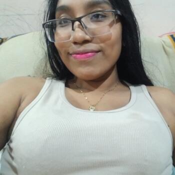Babysitter Panama City: Maria