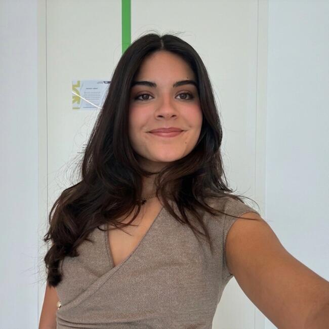 Babysitter in Lisbon: Sofia
