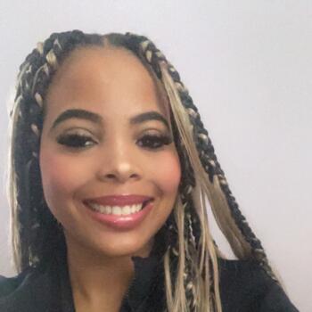 Babysitter in Fairfax: Journalda