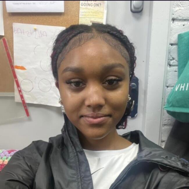 Babysitter in Hatfield: Ann