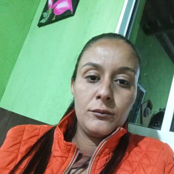 Babysitter Uberaba: Adriana