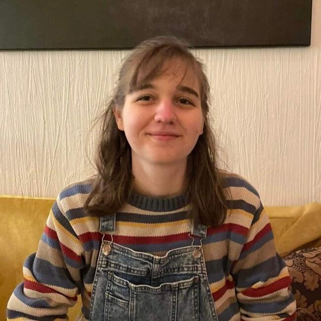 Bébiszitter: Budapest: Naomi Anna