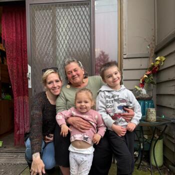 Babysitting job in Elphinstone: babysitting job Ash