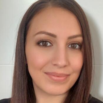 Babysitter Angevillers: Louisa Nurse de nuit