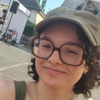 Babysitter in Quimper: Anaelle