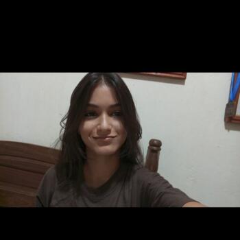 Babá em Três Lagoas: Thais