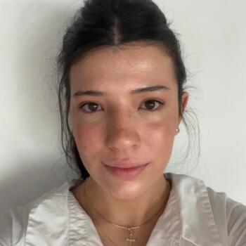 Babysitter in San Isidro: Simona