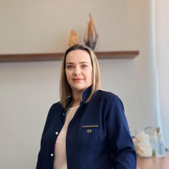 Babysitter in Anápolis: Lucia