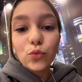 Babysitter Beersheba: Adel