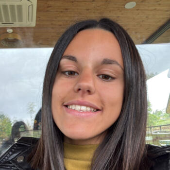 Babysitter em Nazaré: Maria
