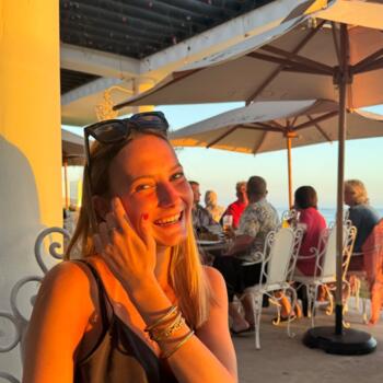 Babysitter in Biarritz: Elisalou