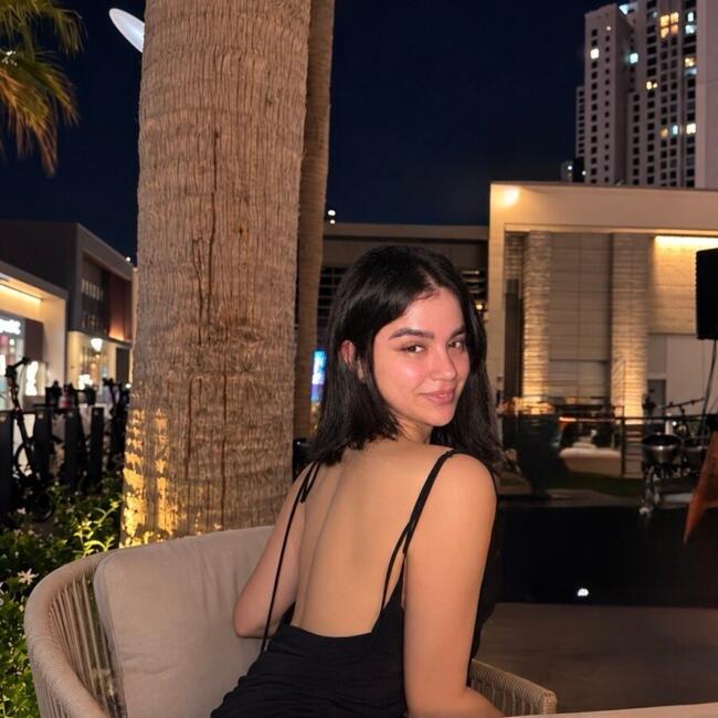 Babysitter in London: Sepideh
