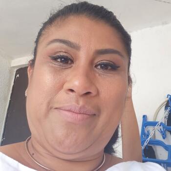Niñera en Cancún: Tania