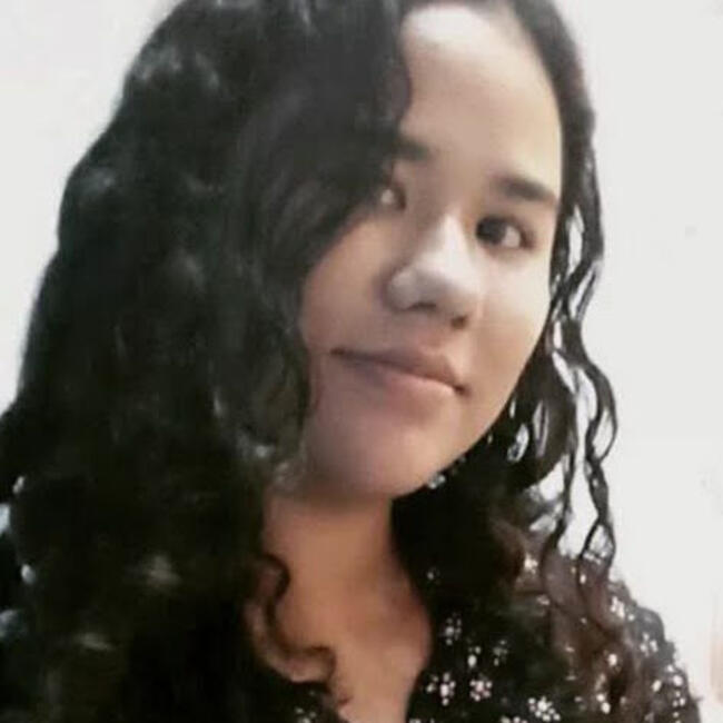 Babá em São Luís: Sara