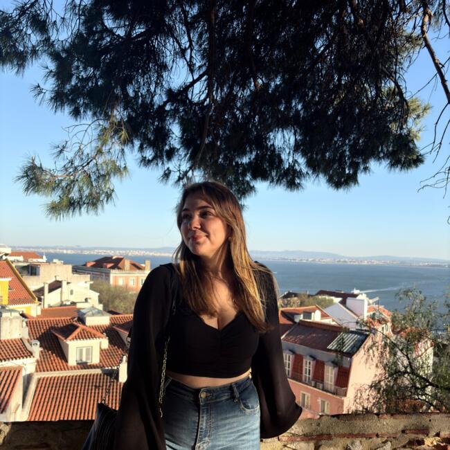 Babysitter em Faro: Tatiana