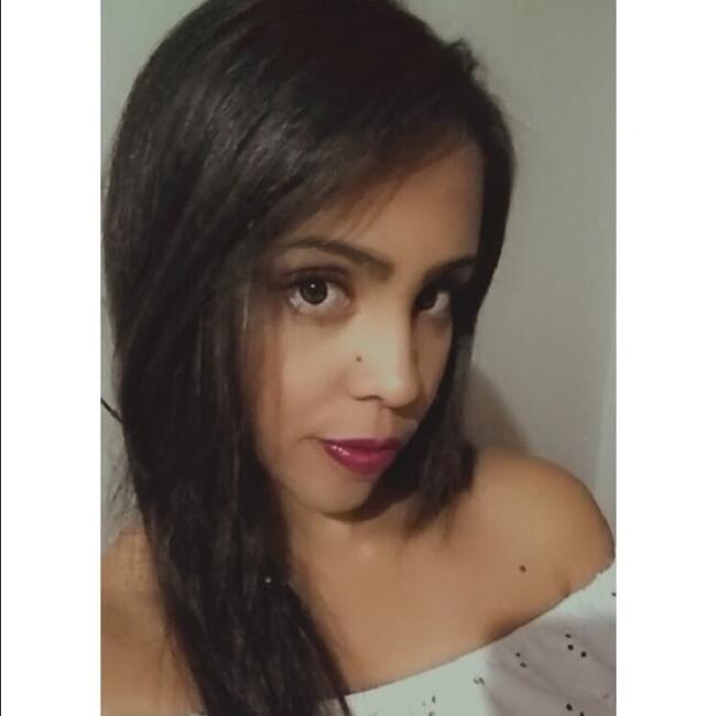 Babysitter in Brasília: Jaine