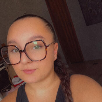 Babysitter Le Teil: Lana