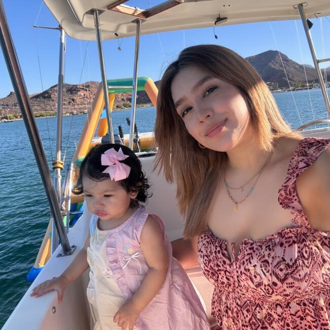 Δουλειά για babysitter στην περιοχή Σαντιάγο ντε Κερέταρο: Adriana