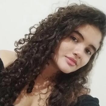 Babysitter in Horizonte: Yasmin