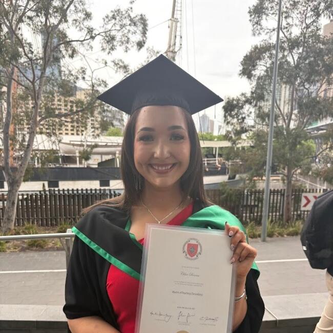 Babysitter in Melbourne: Chloe