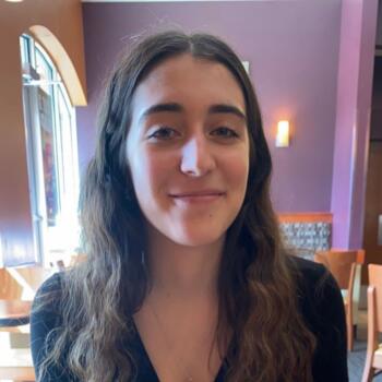 Babysitter in Okauchee: Hannah