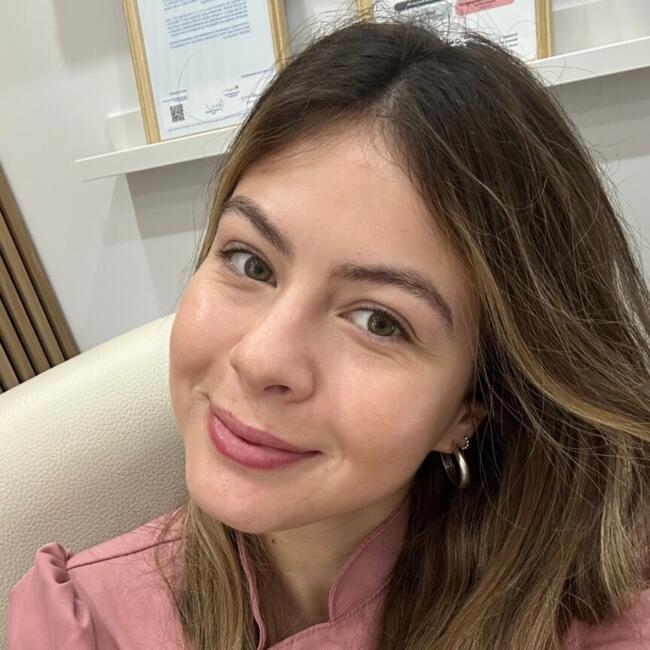 Babysitter em Cascais: Sarah