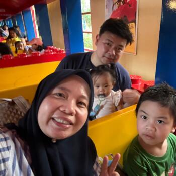Babysitting job in Kuching: Siti Hayatunissa