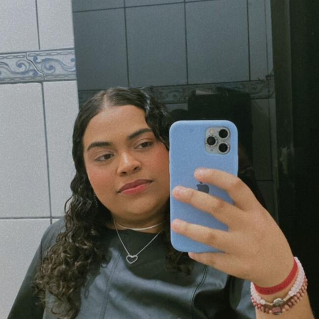Babysitter in Araguari: Damiana dos Santos