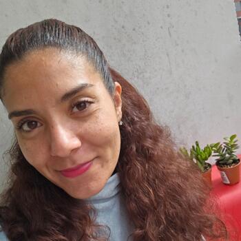 位于Saint-Ouen的临时保姆: Olfa