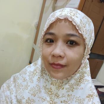 Babysitter in Jakarta: Riska