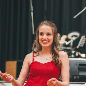 Bébiszitter Sopron: Kinga