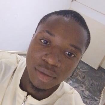 Babysitter Lagos: Desmond