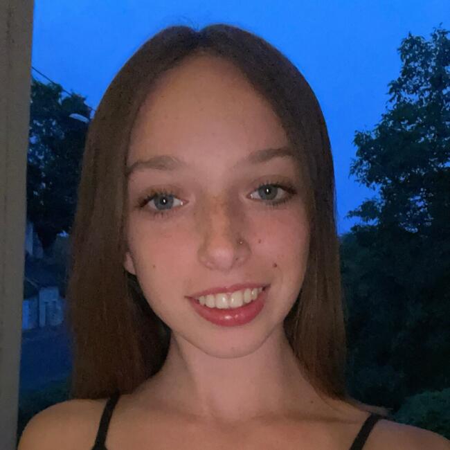 Babysitter in Beaumont-la-Ronce: Maïa