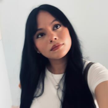 Babysitter in Lisbon: Laura