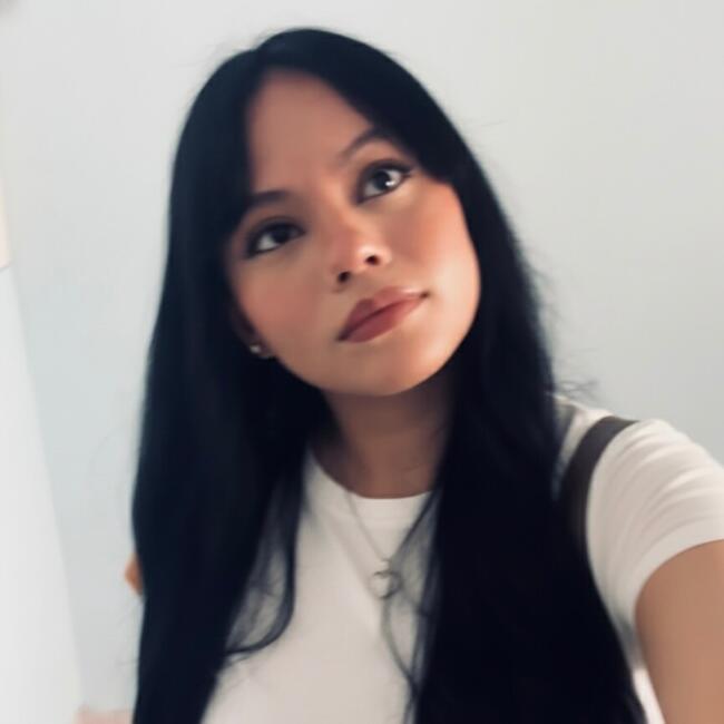 Babysitter in Lisbon: Laura