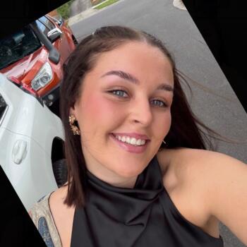 Babysitter in Melbourne: Olivia