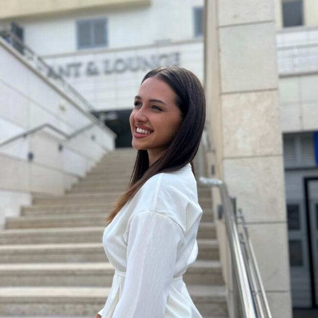 Dadilja u Split: Nina