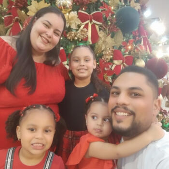 Babysitting job in Carmo do Cajuru: babysitting job Maicon Felipe
