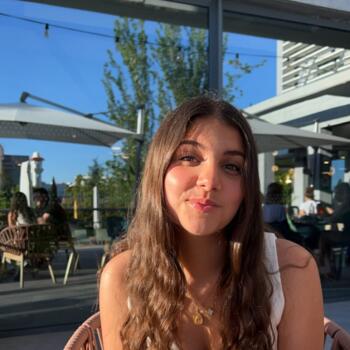 Babysitter in Lyon: Zoe