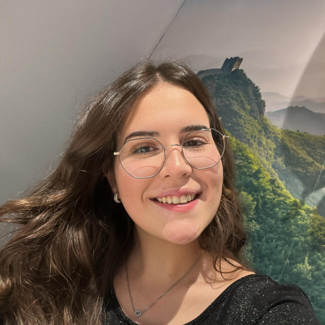 Babysitter in Baguim do Monte: Mariana