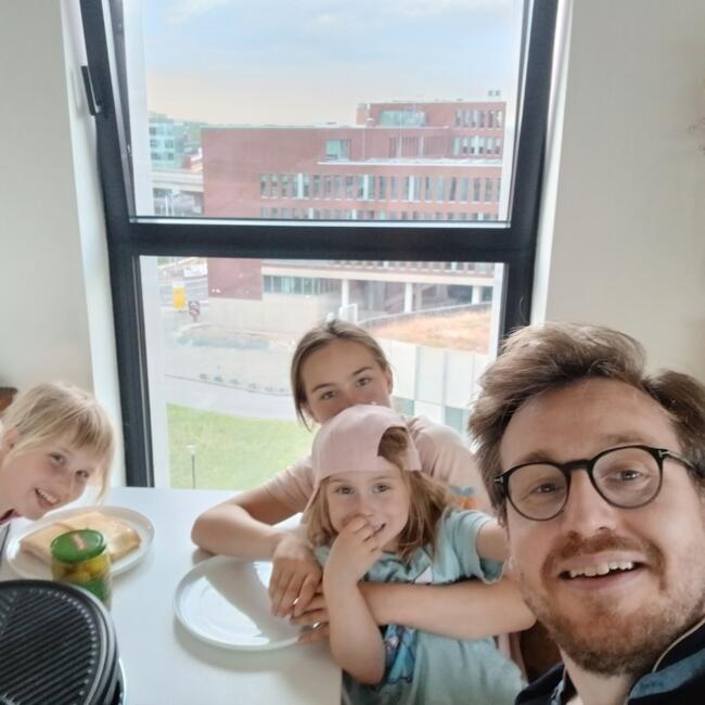 Babysitter Job in Löwen: Kim