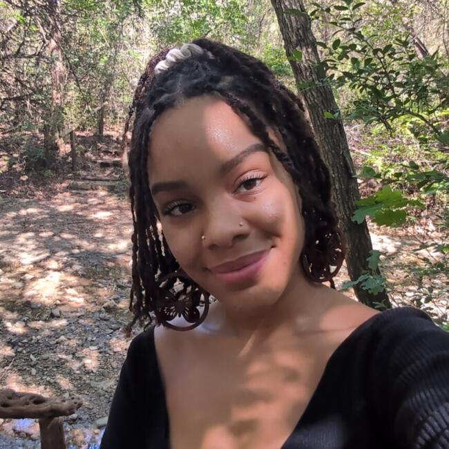 Babysitter in Austin: Makiya