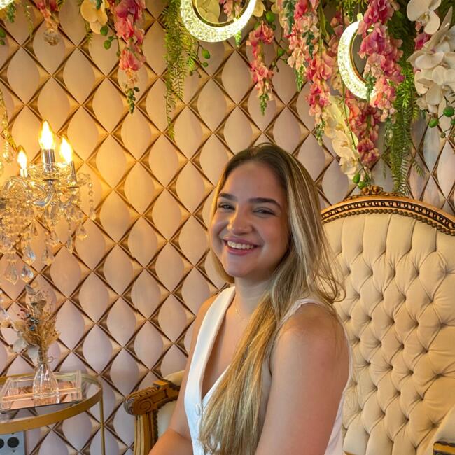 Babysitter in Indaiatuba: Ruth