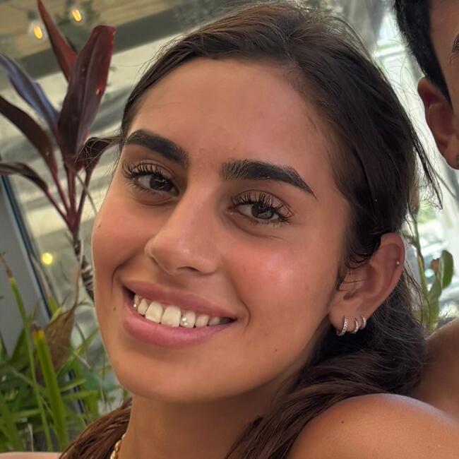 Babysitter in Gold Coast: Ariadna