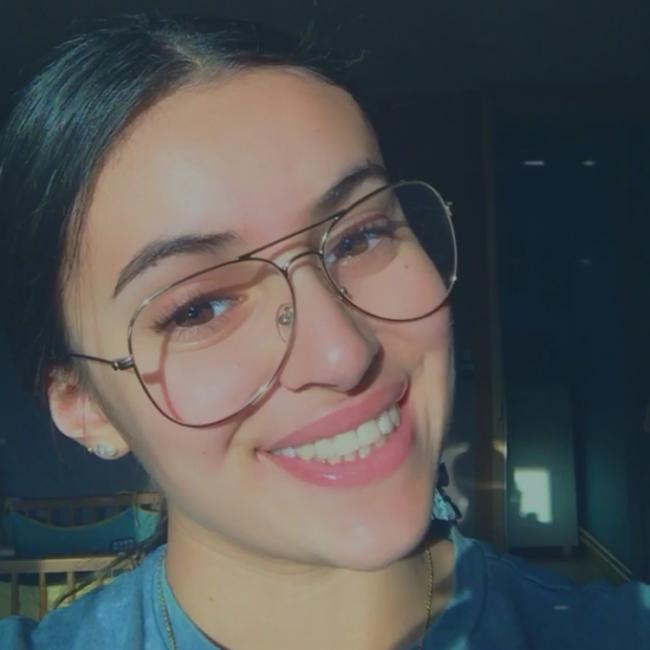 Babysitter in Hénin-Beaumont: Dounia