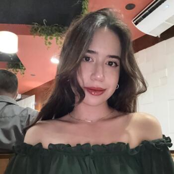 Babysitter in Brasília: Lívia Gabriela